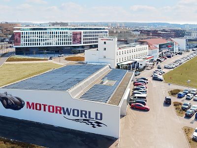 V8 HOTEL MOTORWORLD Region Stuttgart Bild 18