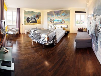 V8 HOTEL MOTORWORLD Region Stuttgart Bild 3