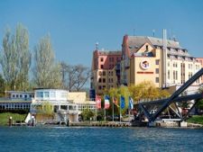 Hotel Dreilaenderbruecke